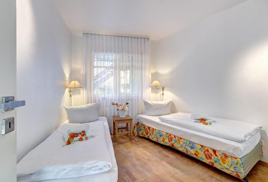 Grosse Schoene 3 Zimmer Ferienwohnung - 100 Qm - In Strandnaehe Fuer 6 Personen!! Heringsdorf Zewnętrze zdjęcie